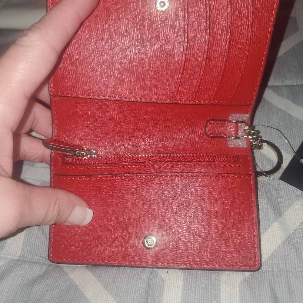 NWT-Kate spade wallet - Picture 3 of 6